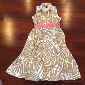 Adorable Women’s floral dress size 8